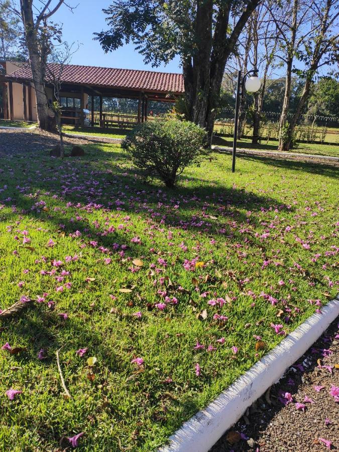 Park Golf Hostel Ipelandia Foz do Iguacu Exterior photo